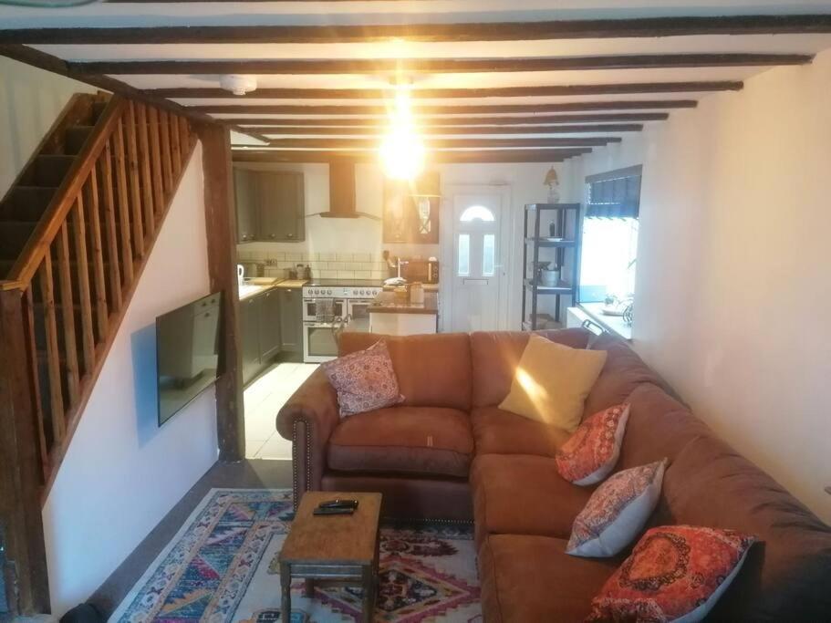Villa The Old Barn, Cosy Townhouse In Leominster Exterior foto